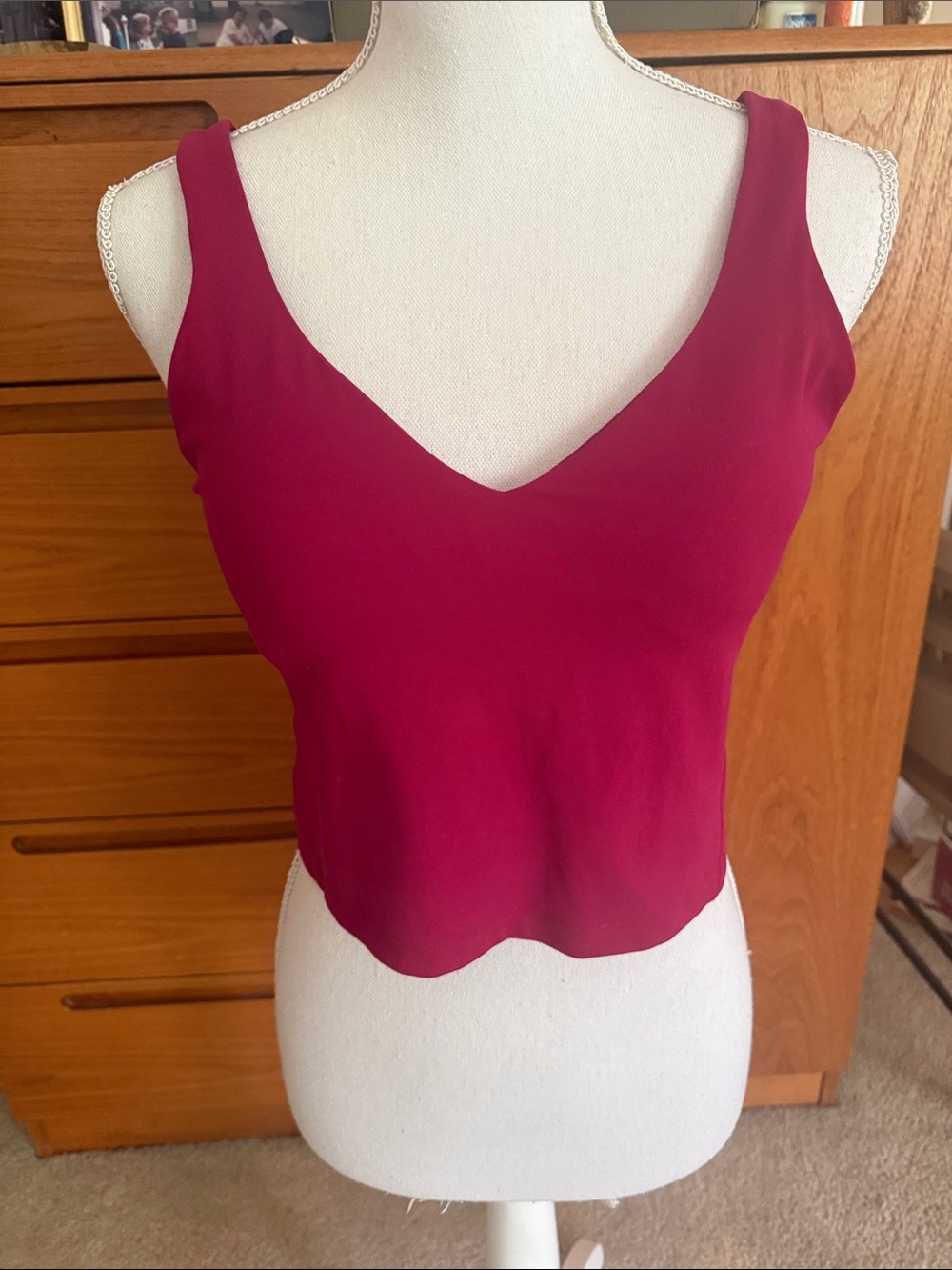 lululemon Align cropped tank Vneck Deep Fuchsia V-Neck Cropped Tank size 10